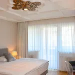 Q! Maria Theresia Otel 4*