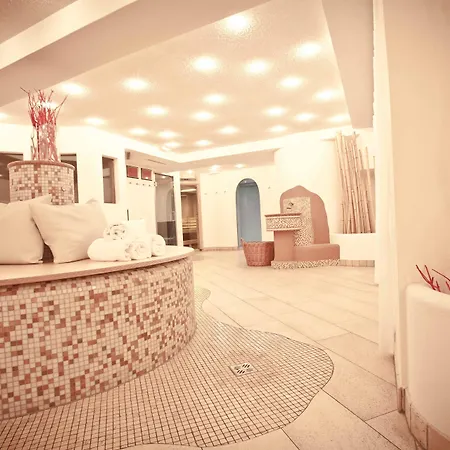 Q! Maria Theresia Hotel 4*