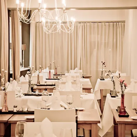 Q! Maria Theresia Hotel 4*