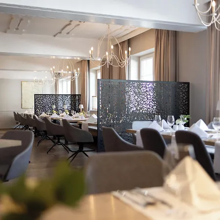 كيو! ماريا تيريزيا 4*