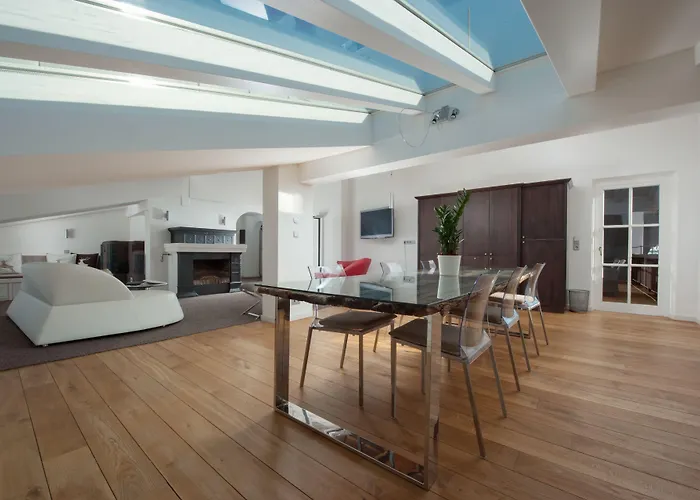 Q! Maria Theresia Отель 4*